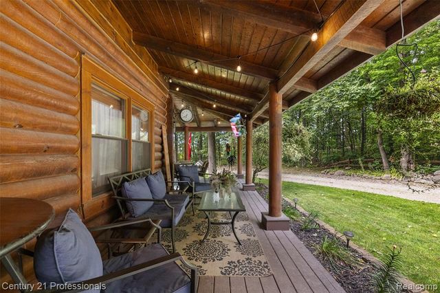 3120 Canyon Oaks, Davisburg, MI 48350