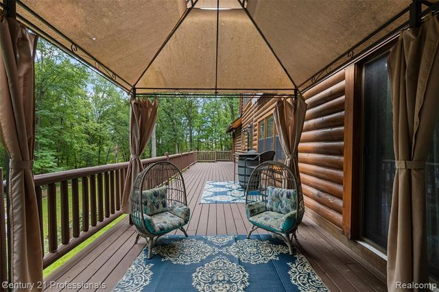 3120 Canyon Oaks, Davisburg, MI 48350