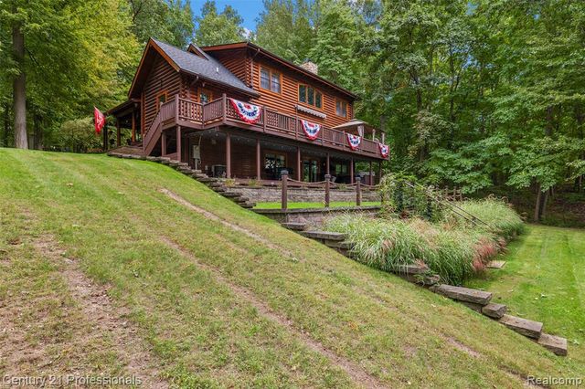 3120 Canyon Oaks, Davisburg, MI 48350