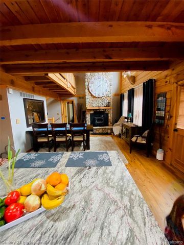 3120 Canyon Oaks, Davisburg, MI 48350