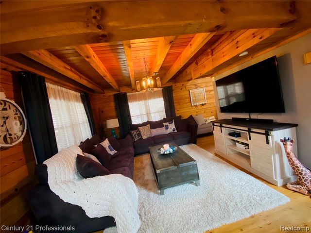 3120 Canyon Oaks, Davisburg, MI 48350