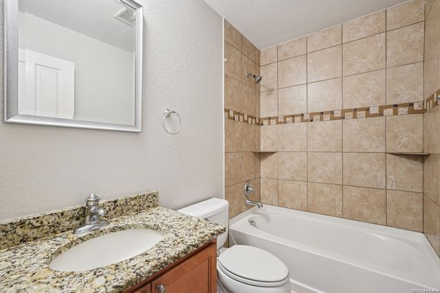 5408 COLUMBIA DR, Cibolo, TX 78108