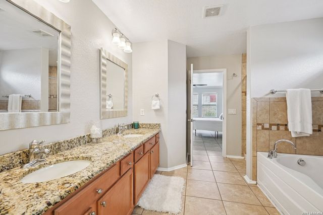 5408 COLUMBIA DR, Cibolo, TX 78108