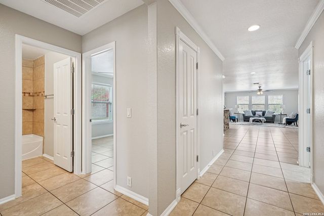 5408 COLUMBIA DR, Cibolo, TX 78108