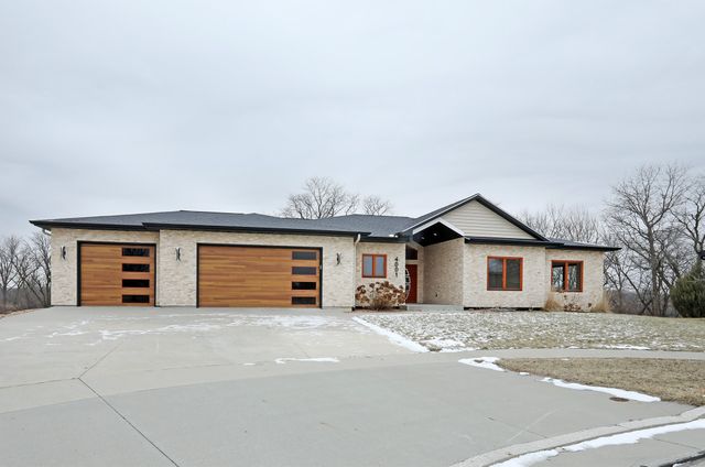 4001 Cartier Avenue, Ames, IA 50014