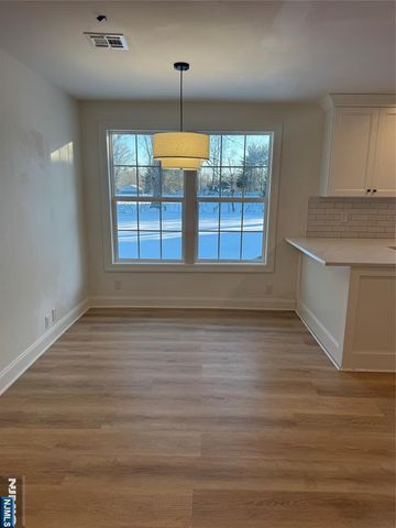 19 Lavina Terrace, Wayne, NJ 07470