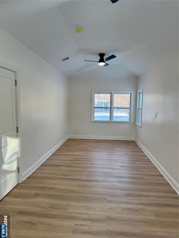 19 Lavina Terrace, Wayne, NJ 07470