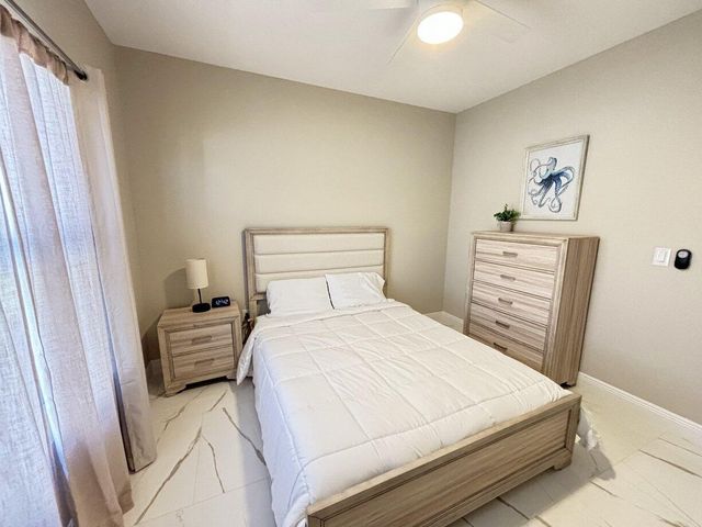 1330 28th Avenue, Vero Beach, FL 32960