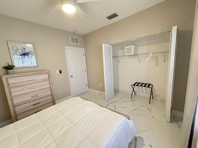 1330 28th Avenue, Vero Beach, FL 32960