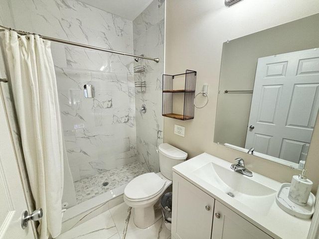 1330 28th Avenue, Vero Beach, FL 32960