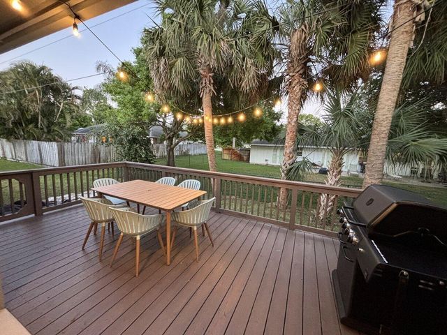 1330 28th Avenue, Vero Beach, FL 32960