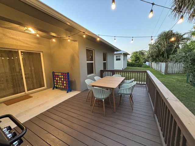 1330 28th Avenue, Vero Beach, FL 32960