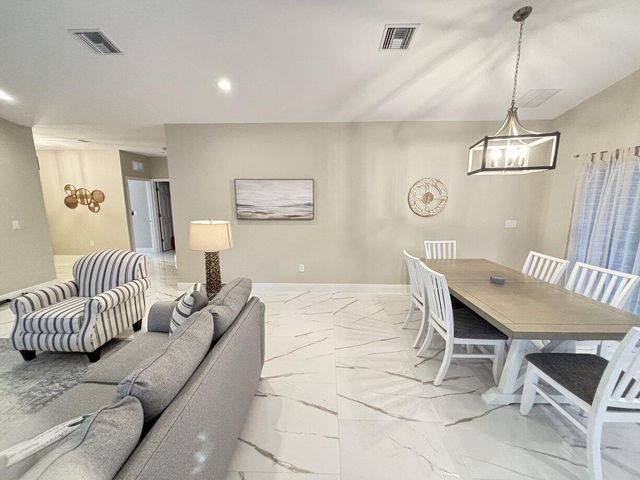 1330 28th Avenue, Vero Beach, FL 32960