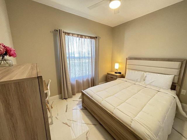 1330 28th Avenue, Vero Beach, FL 32960