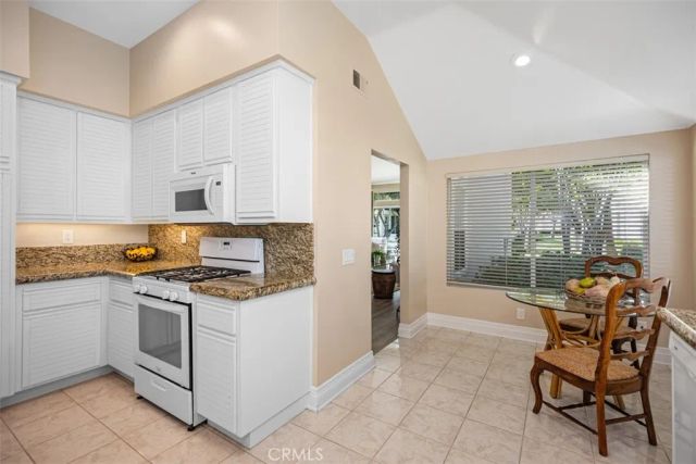 21527 Paseo Palmetto, Mission Viejo, CA 92692