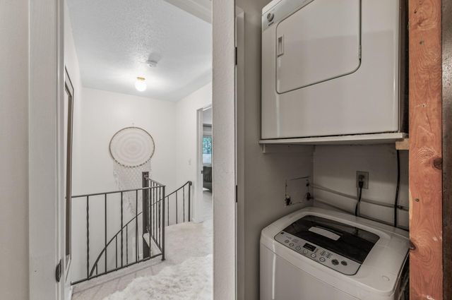 2220 Ridge Drive 16, Saint Louis Park, MN 55416