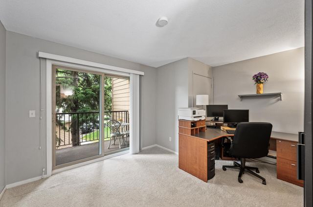 2220 Ridge Drive 16, Saint Louis Park, MN 55416