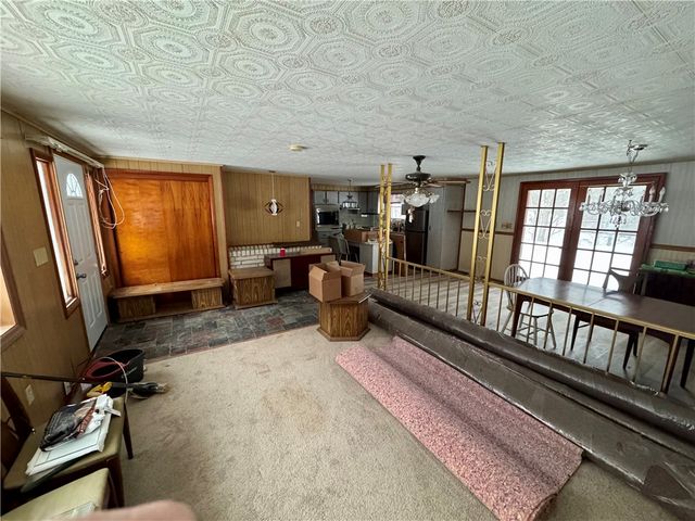 104 & 106 7th Street Ext, Trafford, PA 15085