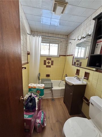 104 & 106 7th Street Ext, Trafford, PA 15085