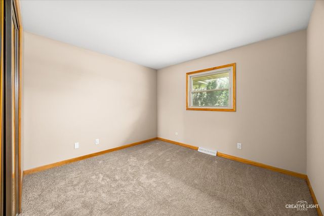 70 Highview Drive, Yorkville, IL 60560