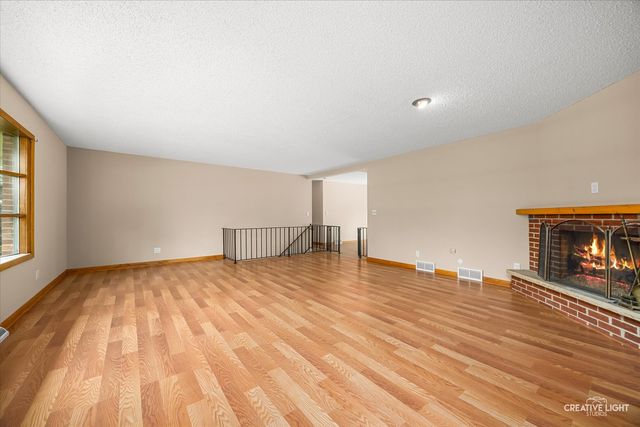 70 Highview Drive, Yorkville, IL 60560