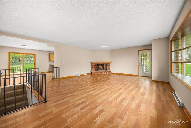 70 Highview Drive, Yorkville, IL 60560
