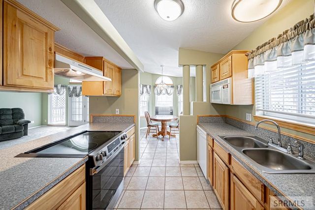 420 Gardner Drive, Blackfoot, ID 83221