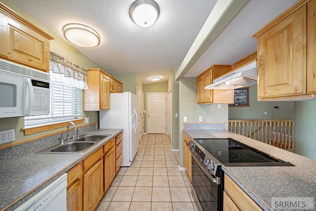 420 Gardner Drive, Blackfoot, ID 83221