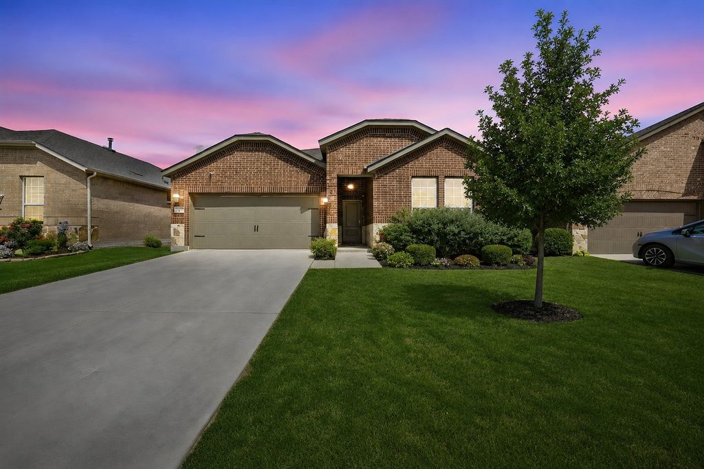 1928 Stinnet Street, Anna, TX 75409