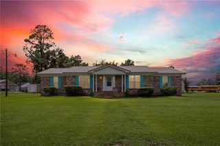 14230 Wintzell S Avenue, Bayou La Batre, AL 36509