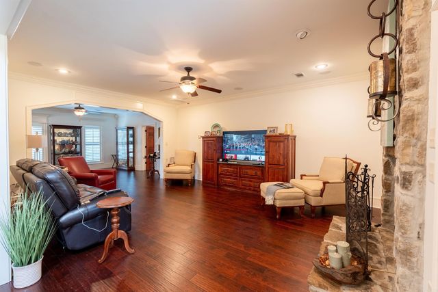 665 Huntington Lane, Conway, AR 72034