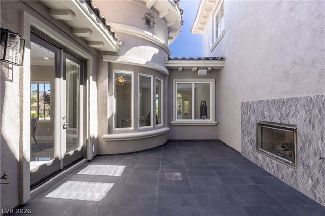 1979 Orchard Mist Street, Las Vegas, NV 89135