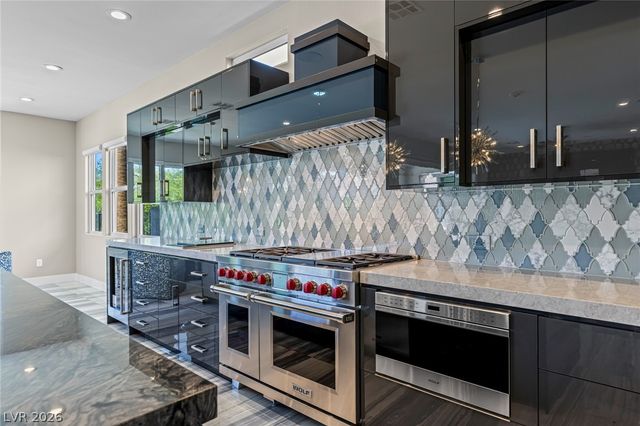 1979 Orchard Mist Street, Las Vegas, NV 89135