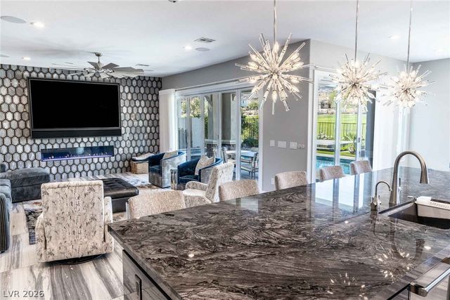 1979 Orchard Mist Street, Las Vegas, NV 89135