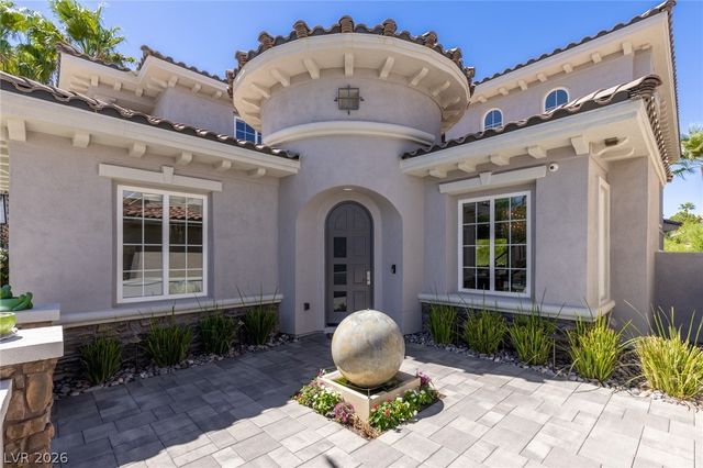 1979 Orchard Mist Street, Las Vegas, NV 89135