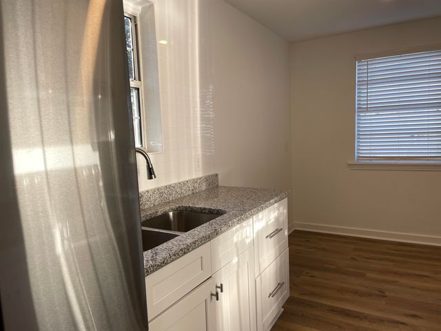 1822 Pepper Drive, Tallahassee, FL 32304