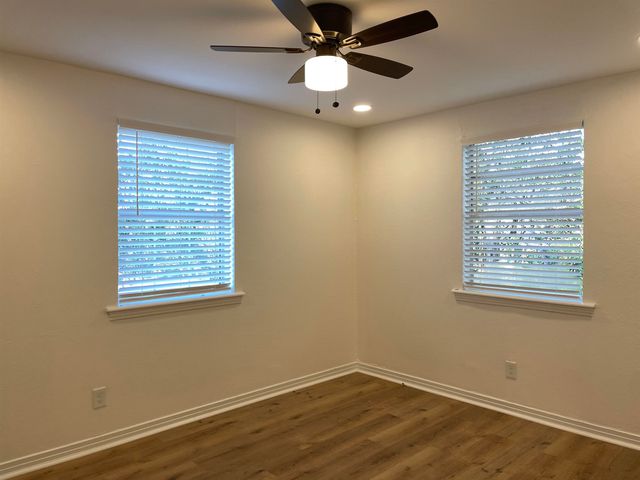 1822 Pepper Drive, Tallahassee, FL 32304