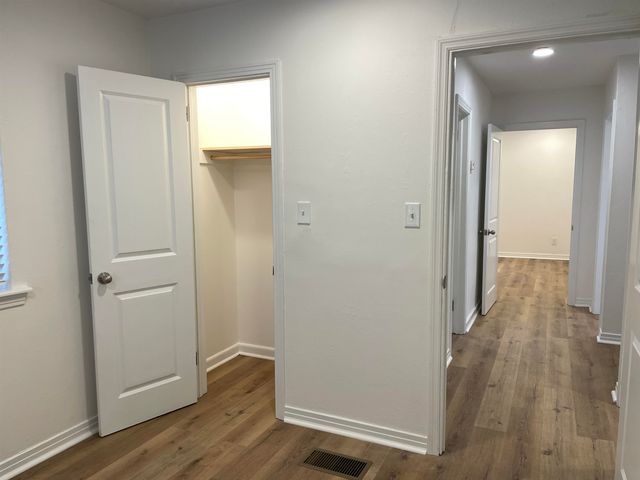 1822 Pepper Drive, Tallahassee, FL 32304