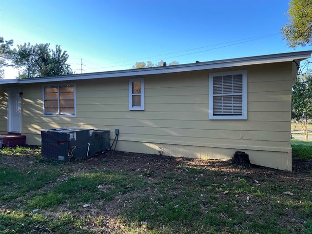 1822 Pepper Drive, Tallahassee, FL 32304