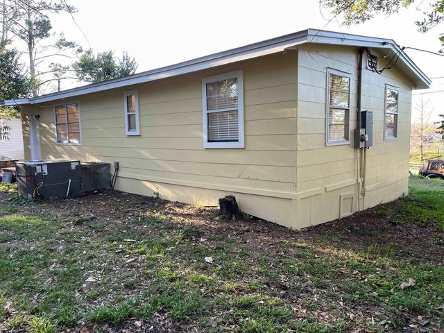 1822 Pepper Drive, Tallahassee, FL 32304