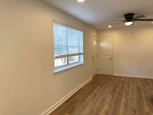 1822 Pepper Drive, Tallahassee, FL 32304