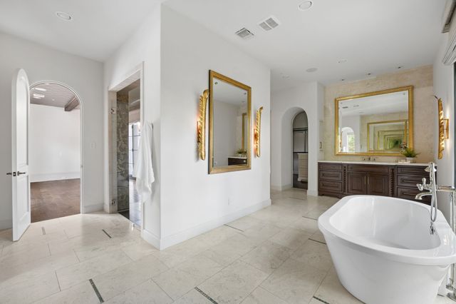 2000 Brazos Court, Westlake, TX 76262