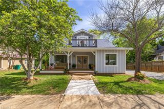 225 Main E Street, Pilot Mountain, NC 27041
