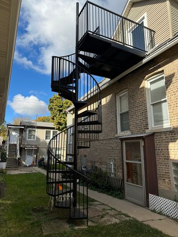 4210 N Moody Avenue, Chicago, IL 60634