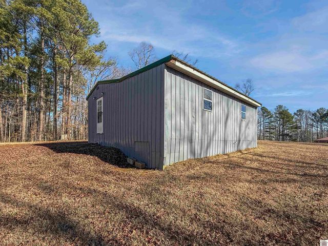 163 Hesley, New Concord, KY 42076