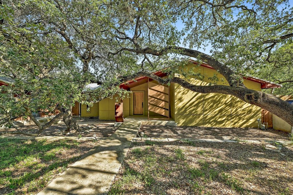 2204 Spring Creek DR, Austin, TX 78704