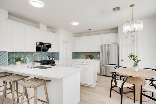 16111 Rustic LN, Austin, TX 78717