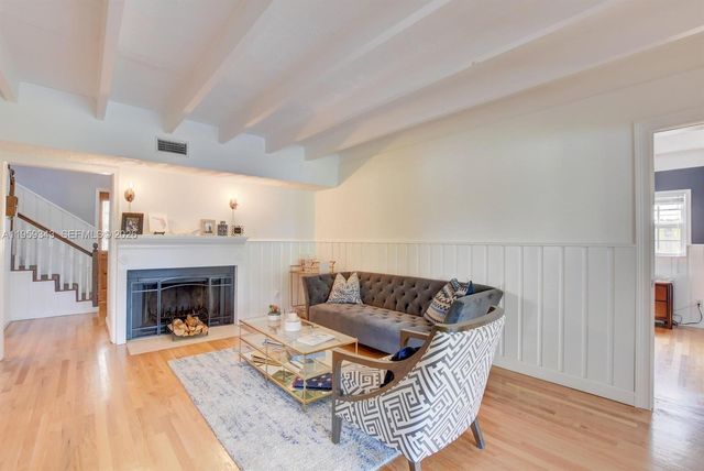 1210 SW 19th St, Boca Raton, FL 33486