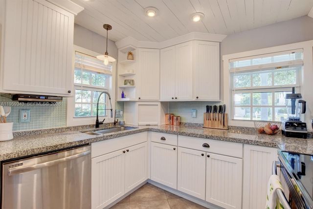 1210 SW 19th St, Boca Raton, FL 33486