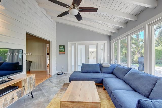 1210 SW 19th St, Boca Raton, FL 33486